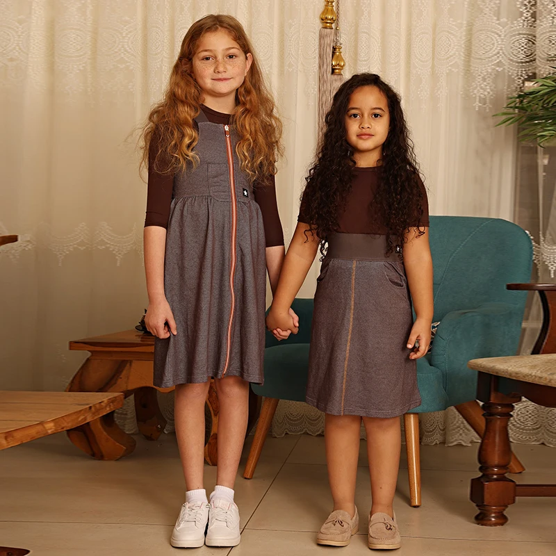 Conjunto de ropa familiar a juego AA-SS26, conjunto de mezclilla con cremallera y costuras coloridas, ropa para niño y niña, vestidos, camisa, leggings y pelele.