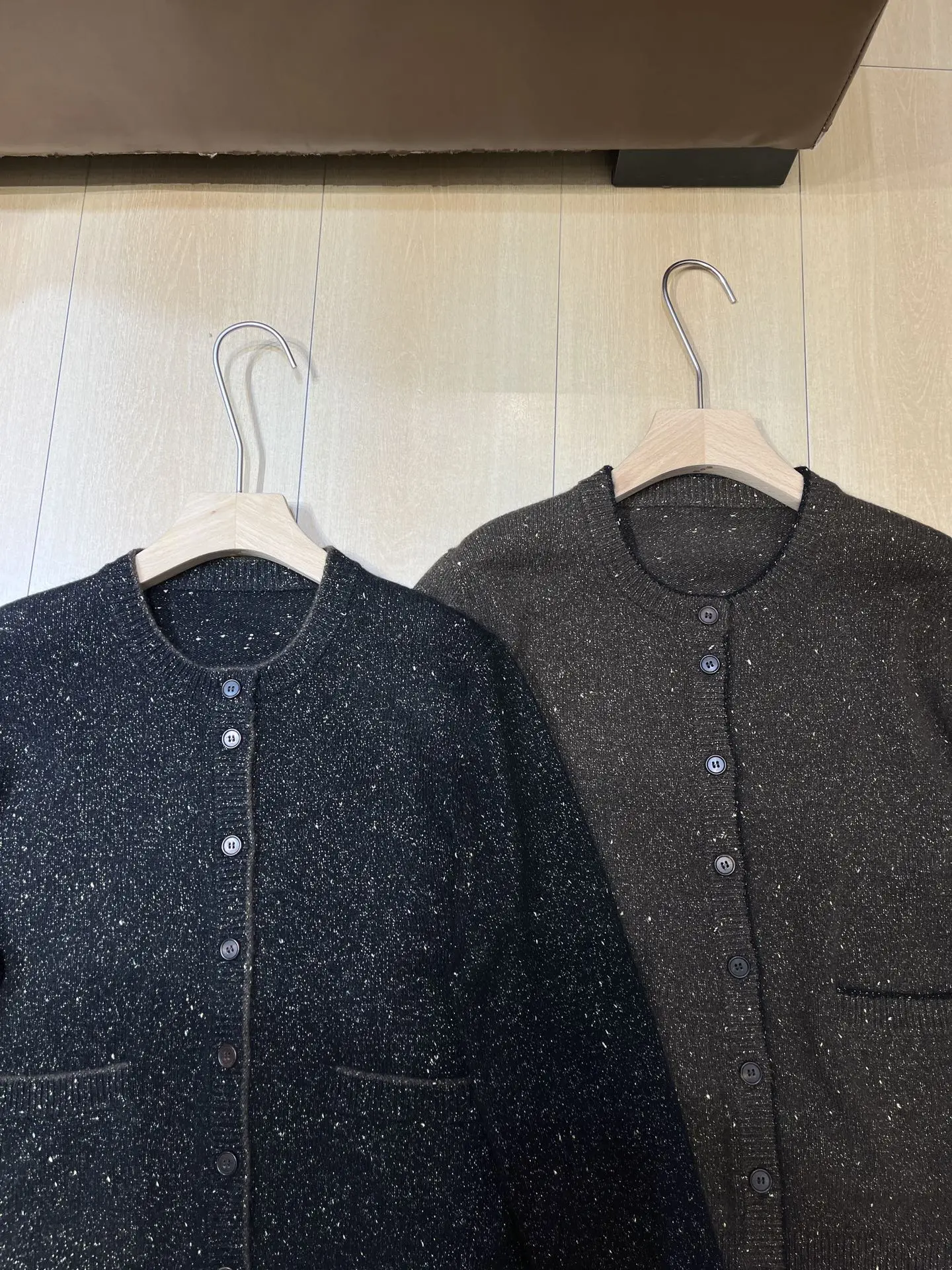 2026 Autumn/Winter New High-Quality Fashionable Gold Thread Cardigan for Women