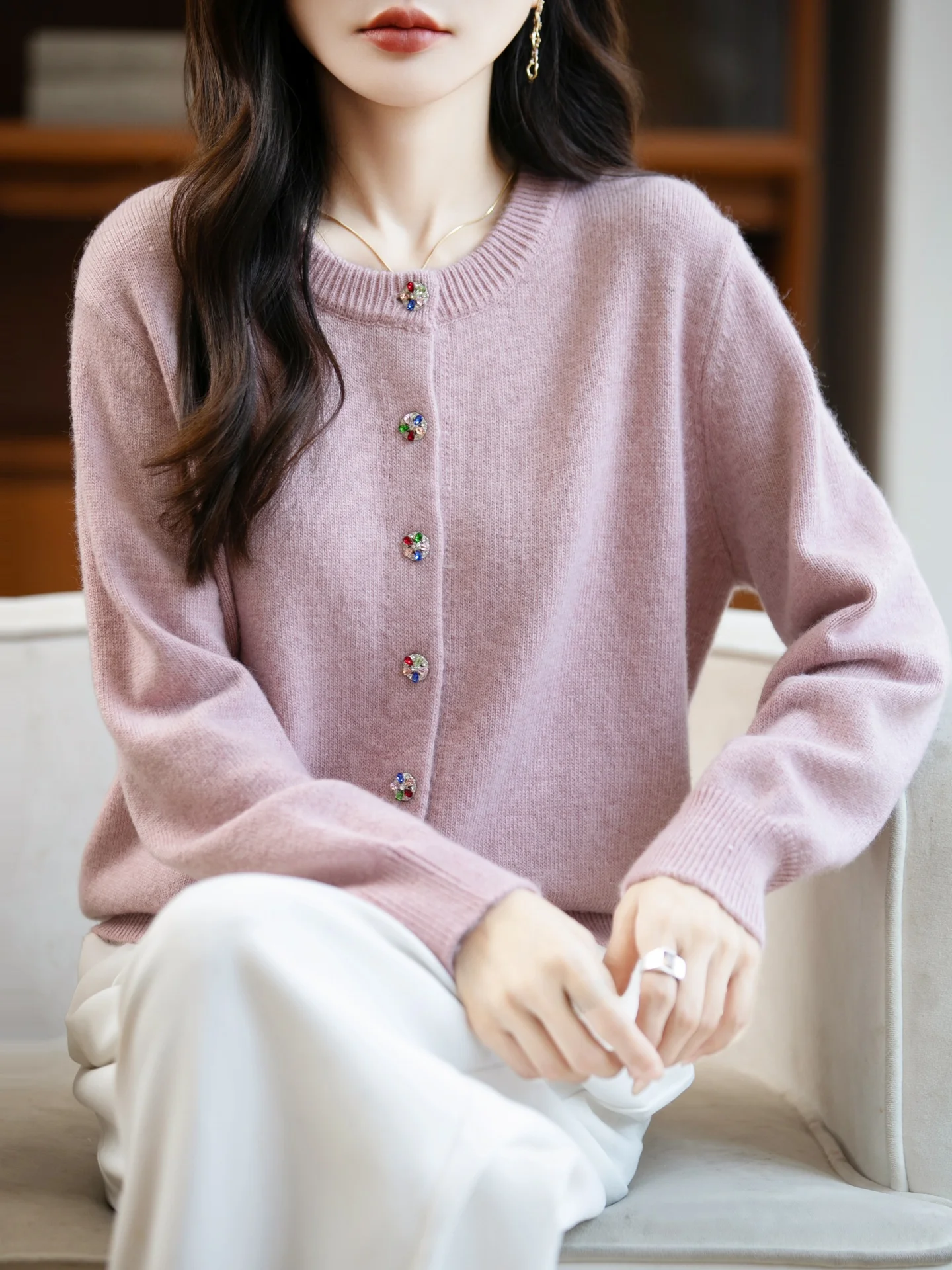 

Розовый свободный длинный вязаный свитер-свеч для женщин с цветными бриллиантовыми пуговицами, осень-зима, новый моющийся топ