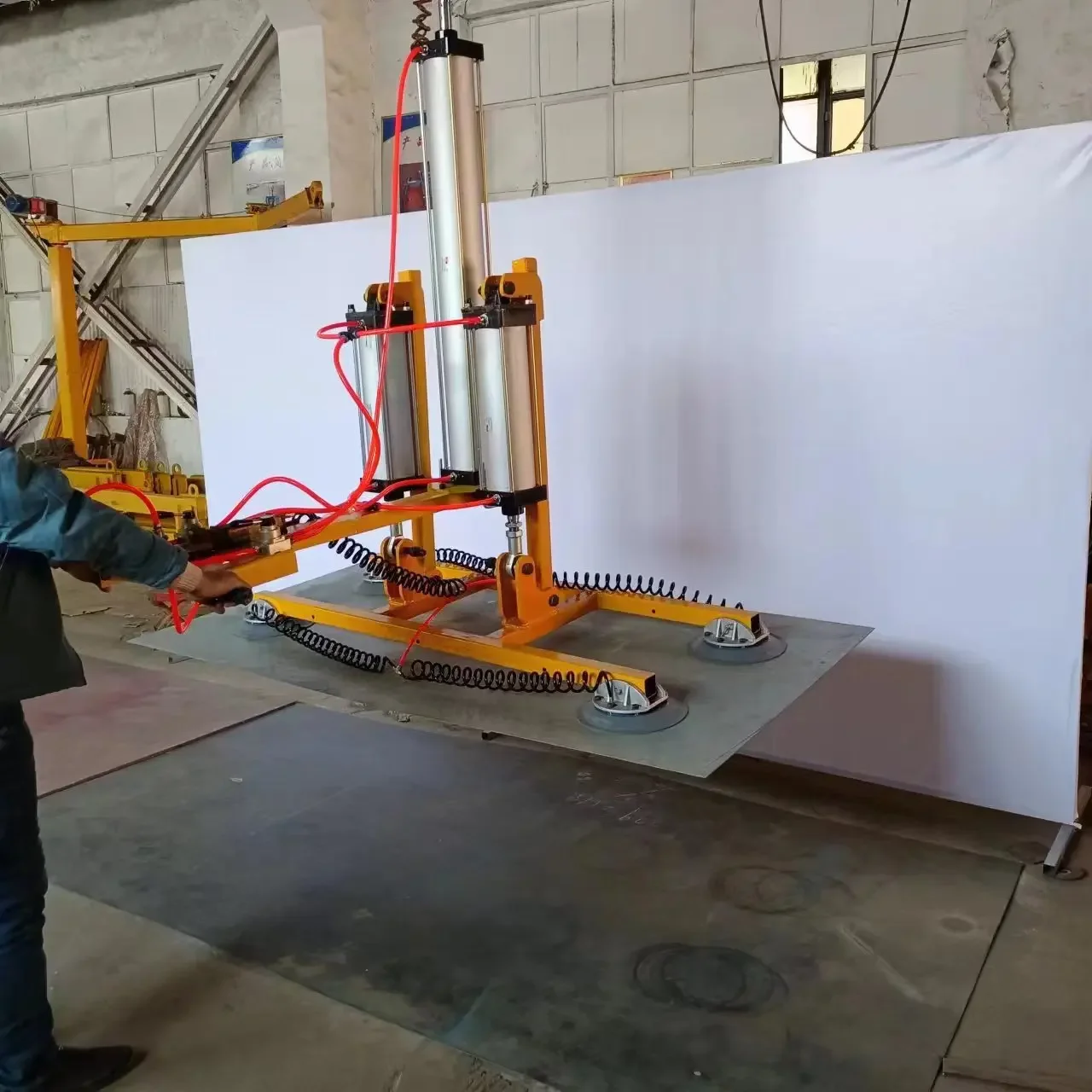 Cantilever lifting feeding vacuum suction cup spreader Laser feeding machine