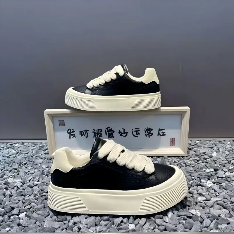 

Мужская обувь с низким берцем в стиле ретро, нескользящая обувь на плоской подошве, осень 2023, новая мужская повседневная обувь, удобные уличные мужские кроссовки на четыре сезона