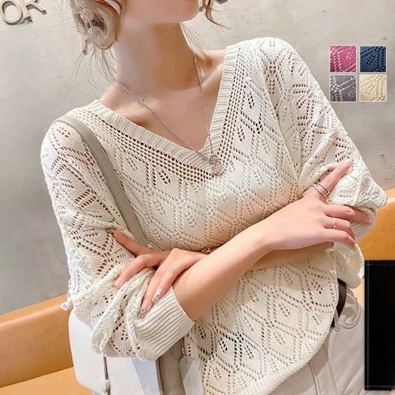 V-neck hook flower hollow knitted sweater cover, women's loose thin spring outfit, loose bat shirt, short top