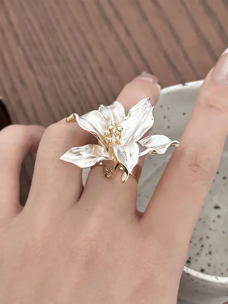 

Кольцо Ele Lotus Petal Open Ring для женщин: модное, роскошное, универсальное, с цветочным дизайном, из сплава, нерегулируемое