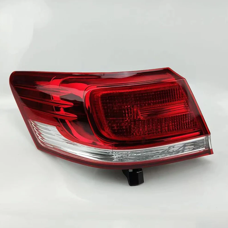 1 Pair LED Tail Lights Assembly for Lexus IS OEM LED taillight Plug and Play LED Running Dynamic Turning Rear Tail Lamp