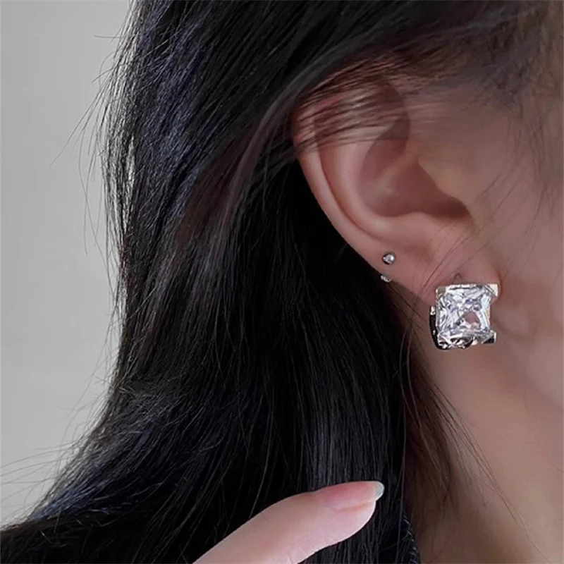 INS Silver Color Square Zircon Ear Buckle FOR WOMEN High Grade Heavy Industry Simple All-Match Fashion Charm Jewelry Earrings