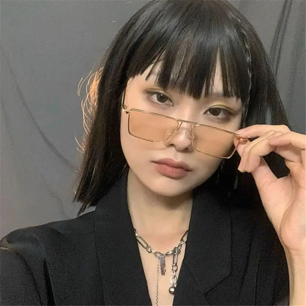 Vintage Narrow Rectangular Sunglasses Fashion Korean Metal Frame Shades Unisex UV Protection Eyewear for Women & Men