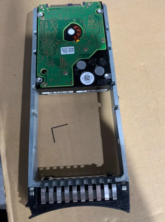 

For 00MN526 00RX927 00RY036 1.8T 10K SAS V3500 V3700 hard drive