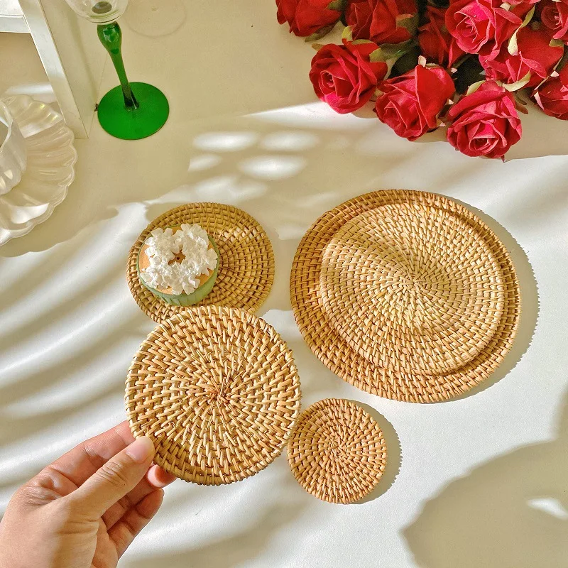 Natural Rattan Round Cup Mat Hot Pad Hand Woven Hot Insulation Placemats  Kitchen Decoration Table Padding Mat Pad Accessories