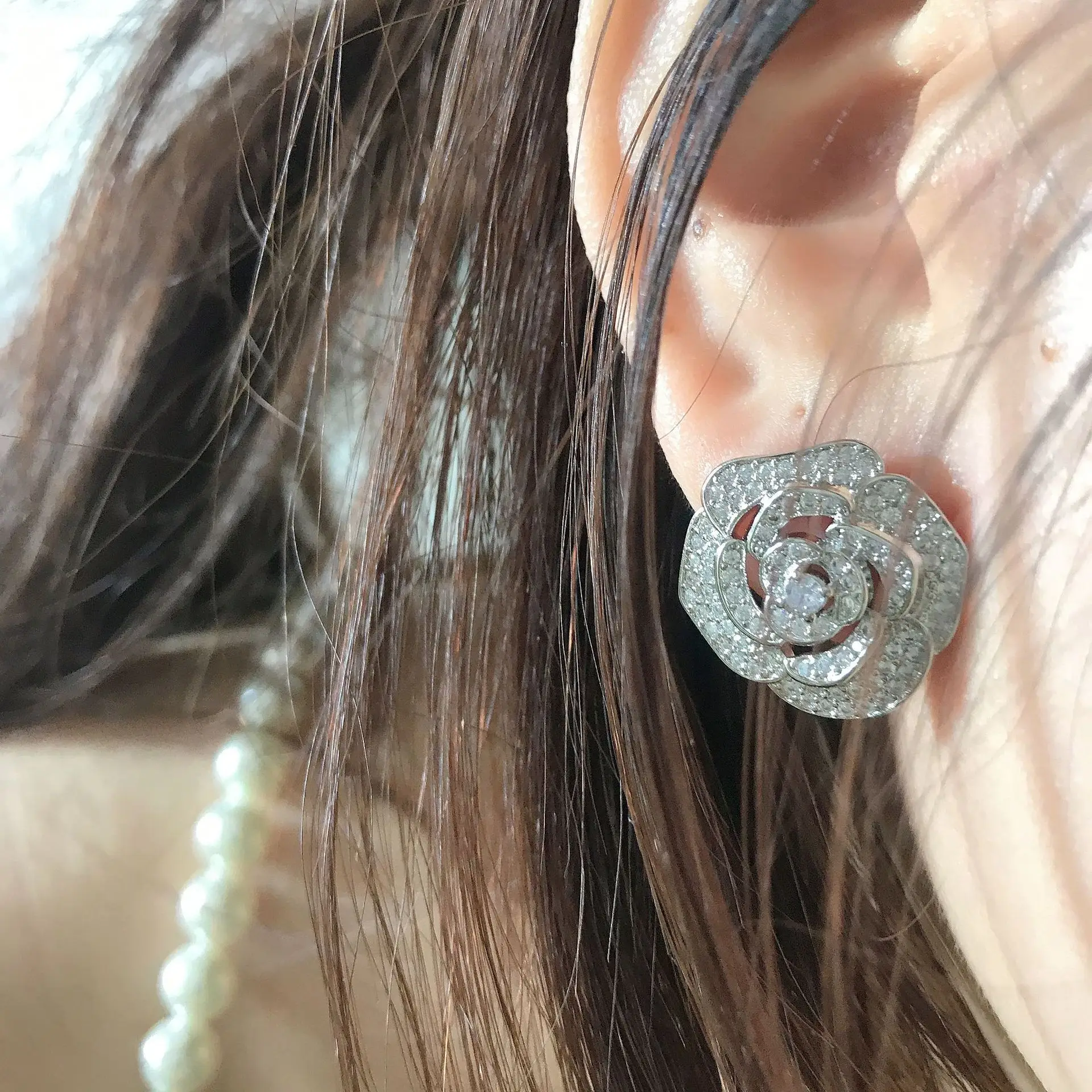 Y&Y Bright luxury niche three piece set camellia full of zircon ring temperament girl earrings