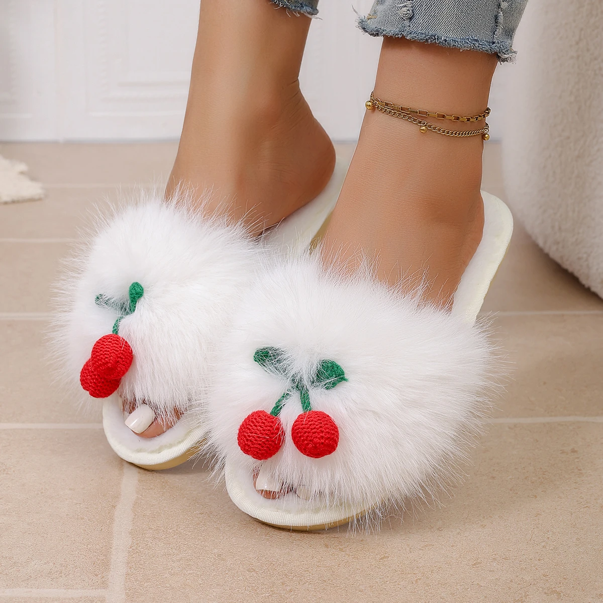 Winterliche Niedliche Kirsch-Hausschuhe für Damen, Flauschige Kirsch-Plüsch-Hausschuhe, Bequeme Schlafzimmer-Slipper für Damen, Neue Flache Slipper. – Detail 5