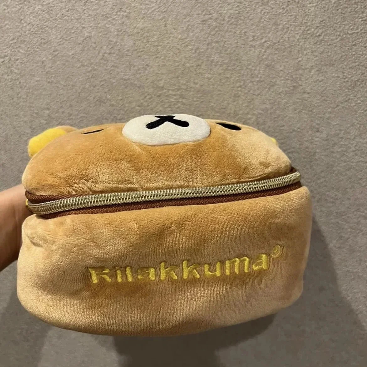 New Kawaii Cute Rilakkuma Wash Bag Plush Oval Three-Dimensional Makeup Bag Portable Storage Bag Cartoon Ins Gift For Girls