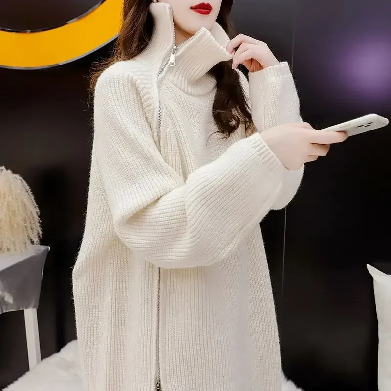 Large Size Thick High Neck Sweater Women\'s Loose Fitting Pullover Versatile Knitted Sweater Autumn and Winter 2024 New Item