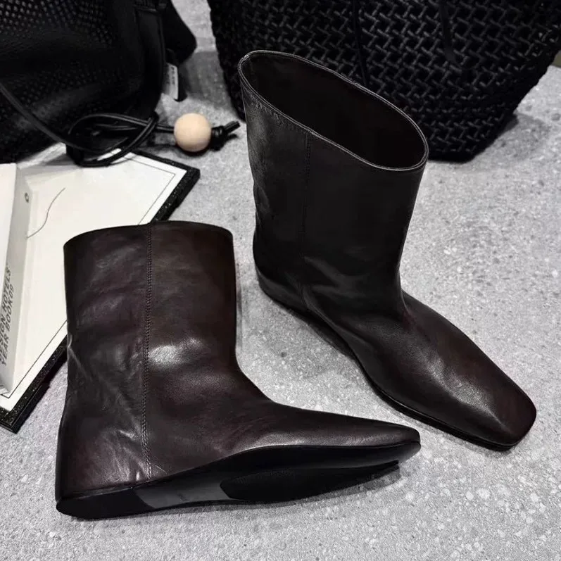 Women's retro and niche square toe high rise sleeve short boots  women's autumn and winter mid length boots