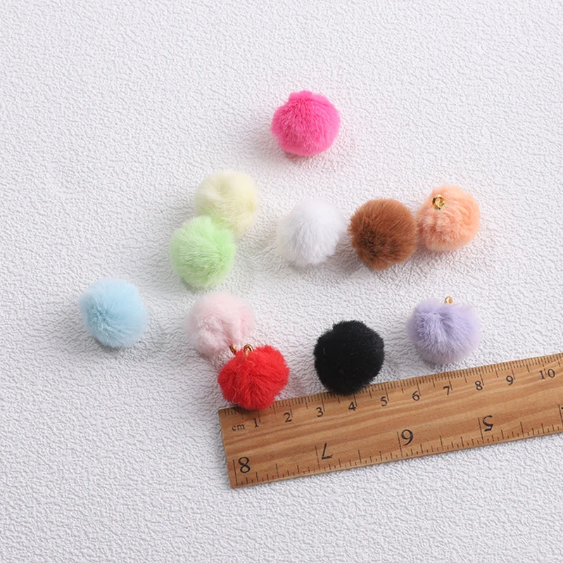 5pcs bunte Pom Pom weiche pelzige Ball Anhänger Pompones Handwerk für DIY Telefon Lanyard Schlüssel bund Ohrring Schmuck Zubehör