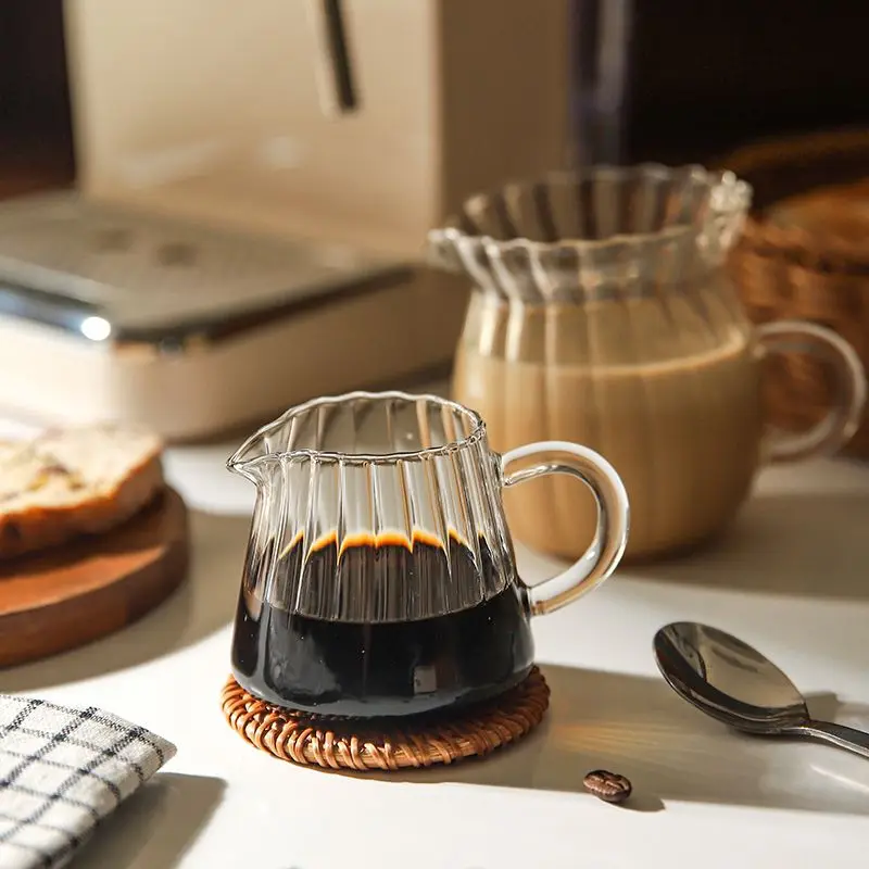 Striped Simplicity Handwork Small Milk Pot, Heat-Resistant Glass, Exquisite Milk Cup, Tea Dispenser, Espresso Measuring Cup