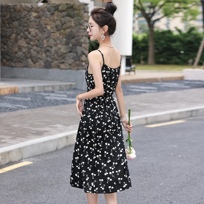 Fragrance Shadow black floral halter dress Women 2024 summer new seaside holiday sleeveless with chiffon skirt