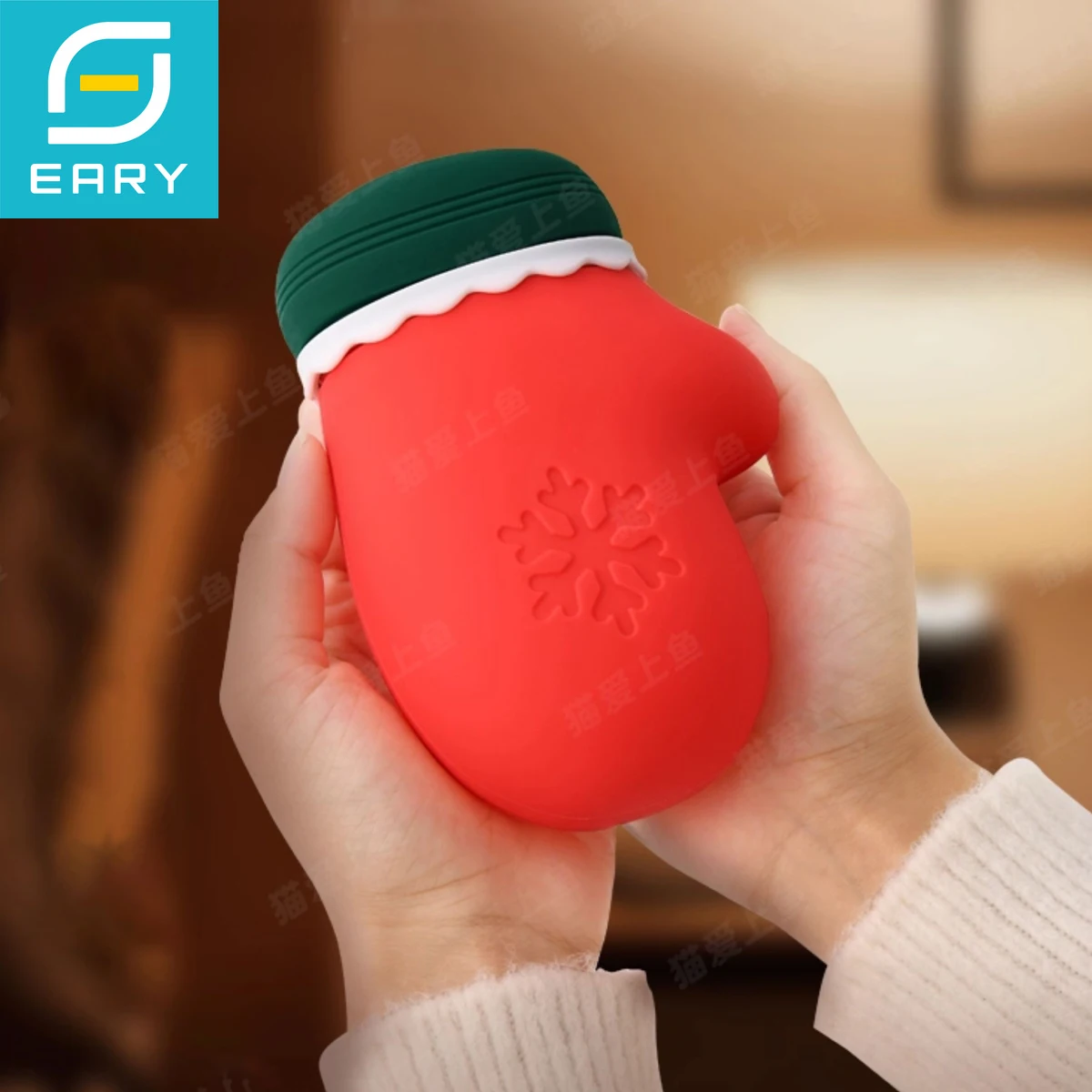 

Eary Christmas Hot Water Bottle Portable Mini Hot Water Bag Hand Feet Warmer Festival Gifts for Children Friend Women Men Kids