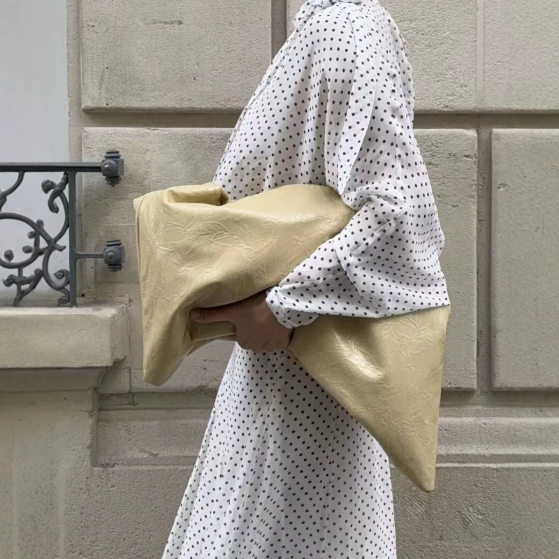 シックなレディースカジュアルポルカドットセット、ボウ付きルー - Vintage Fashion Wear のレビューと価格