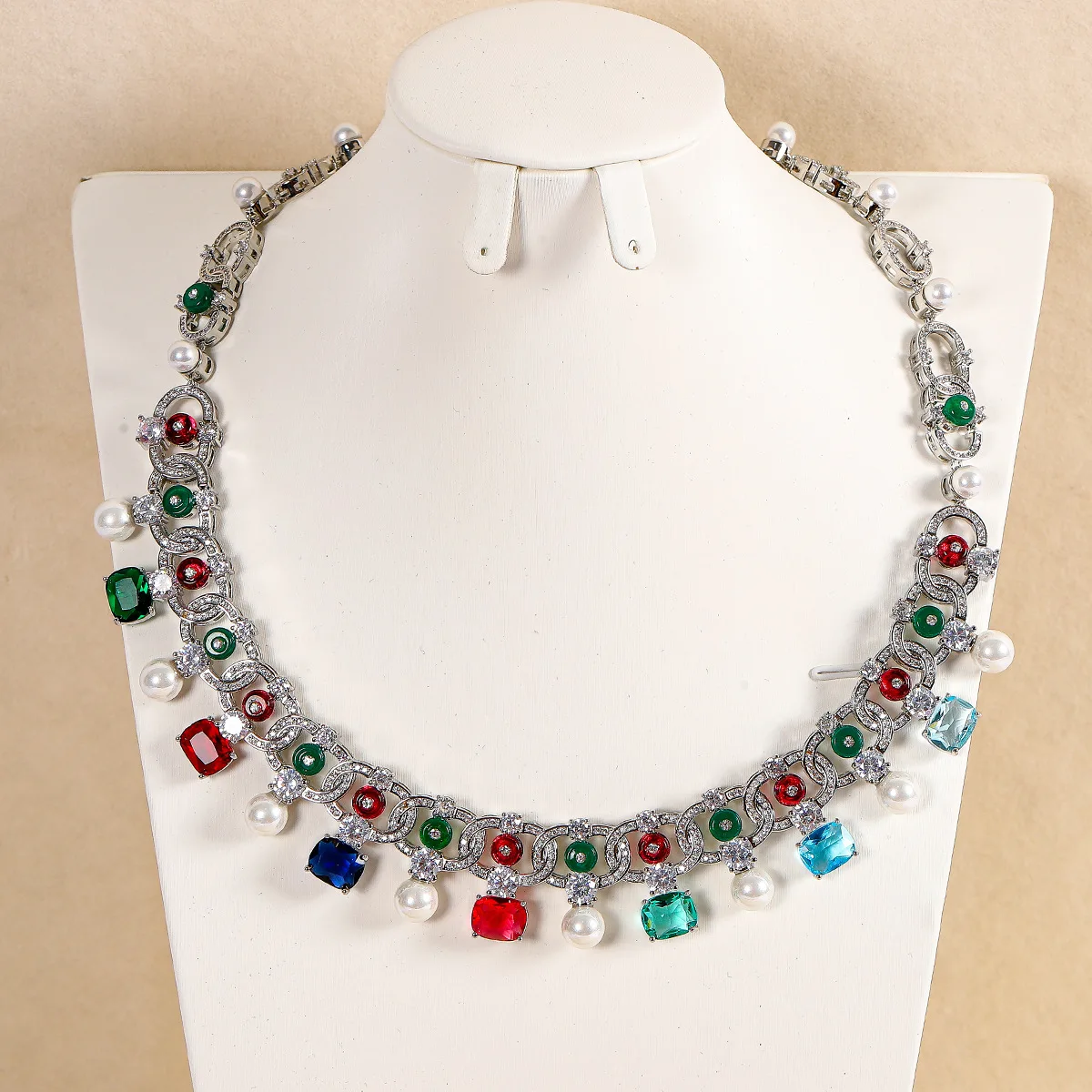 

HIBRIDE 2025 New Romantic Light Luxury Multicolor Necklace Pearl Shiny Jewelry Suitable for Nigerian Women to Host Ball Gift A-7