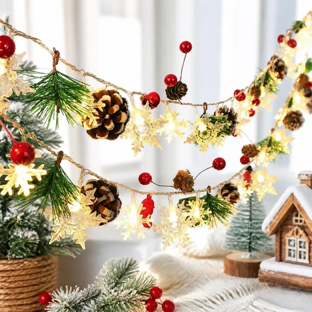 Creative Snowflake Light String Cartoon Warm Light LED Snowman Light String Cute 20 LED Holiday Decorative Lamp Garden