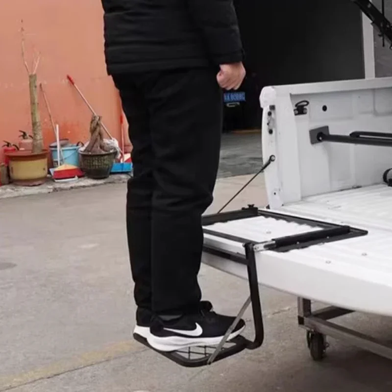 Trunk Folding Ladder, Tailgate Climbing Ladder, Car Cargo & Maintenance Tools view 3