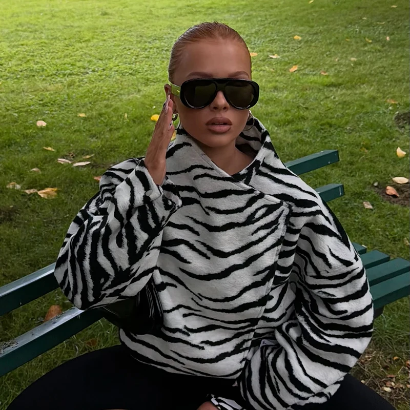 Women Zebra Striped Oversized Sweatshirt High Neck Wrap Collar Long Sleeve Loose Streetwear Pullover Fashion Casual Tops