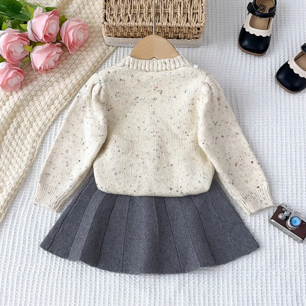 Bear Leader Kids Clothes Girls Pink Heart Decoration V-neck Cardigan+Gray Short Skirt Autumn and Winter New Children\'s Sets