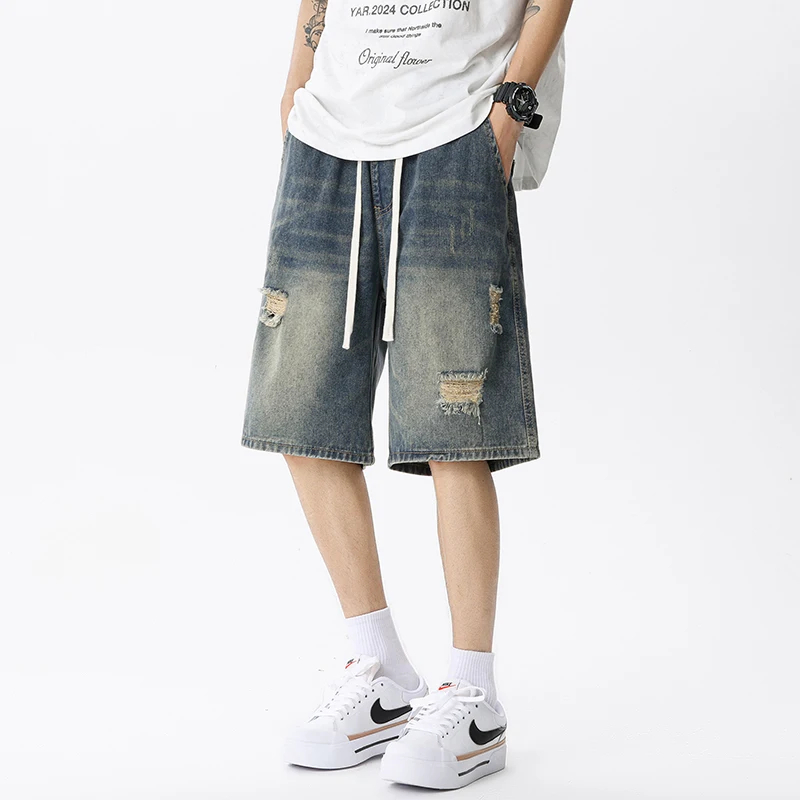 Sommer Dünne Vintage Denim Shorts Männer Elastische Taille Zerrissene Lose Gerade Mode Loch Breite Kurze Jeans Streetwear