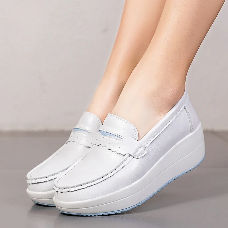 

Women Platform Wedges Casual Shoes Loafers Soft Nurse Work Shoes Breathable Comfortable Non-slip White Nursing Shoes