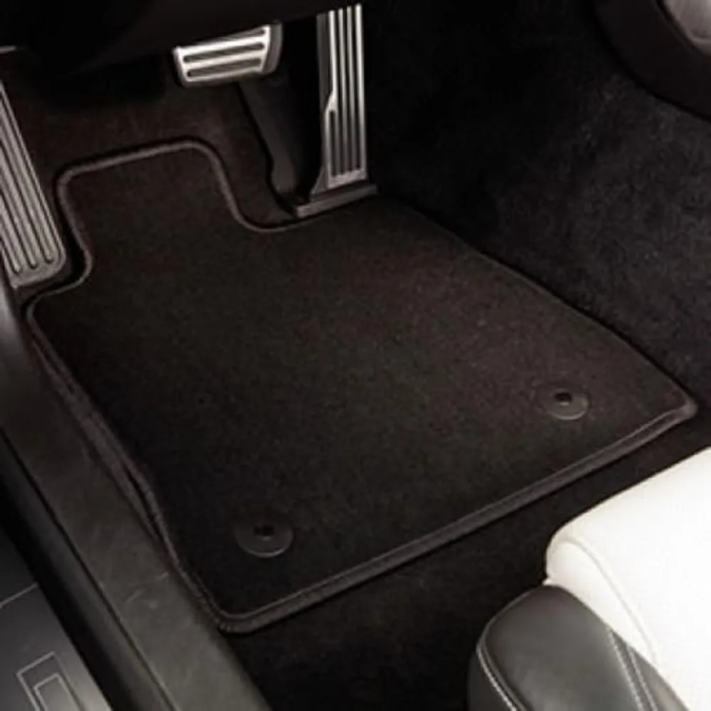 

GM Genuine 23282444 Carpet Replacement Floor Mat