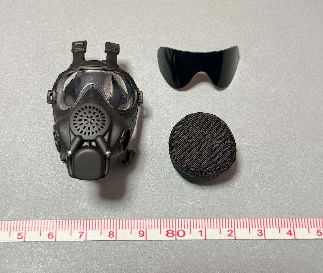 

DAM 78103S Модель солдатского противогаза 1/6 для 12-дюймовой русской гранитной группы MVD