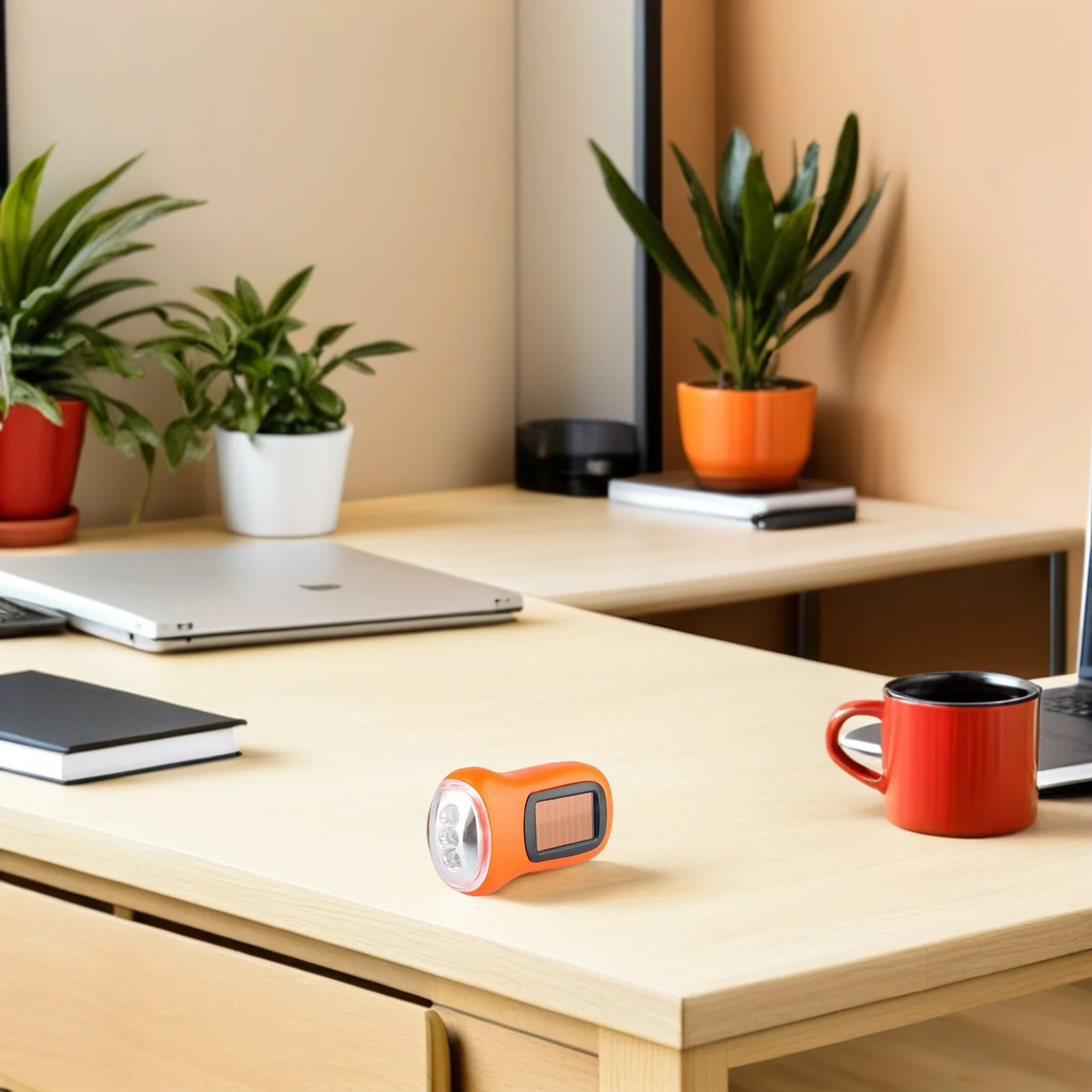 Solar Power Flashlight Ultra Bright LED Handcrank Camping Lights Portable Emergency Torch Abs Material Shake Charge Led Lighting