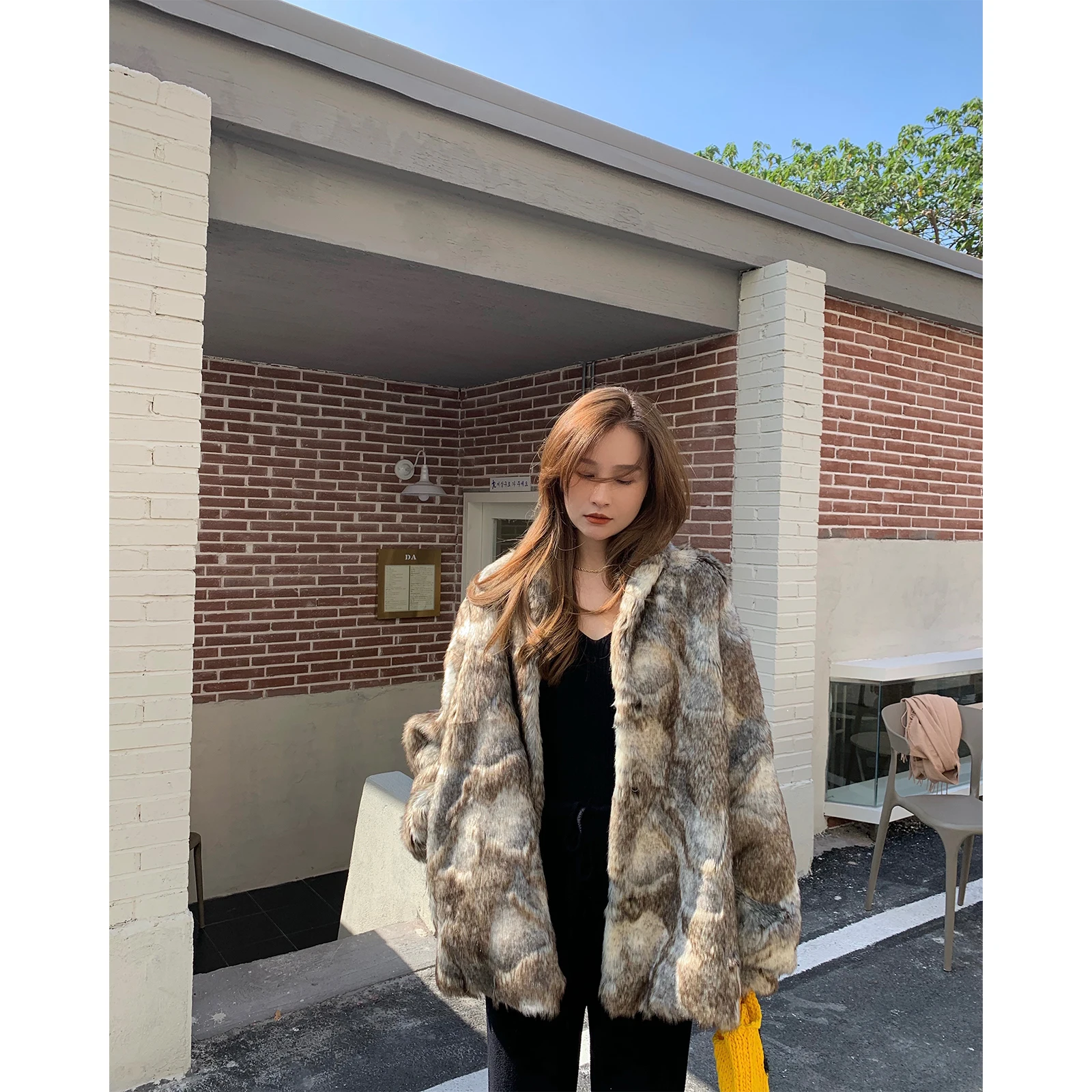 

Bluetique Autumn Winter Thiened Warm Faionable Eco-friendly Mixed Color Fur Coat Long Sve Korean Sle Commute Wind