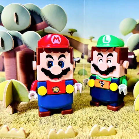 Super Mario Bros Luigi  Action Figure Assembled Model Toys mark box Dolls Childrenhand Holiday gift  Birthday Gifts spiderman