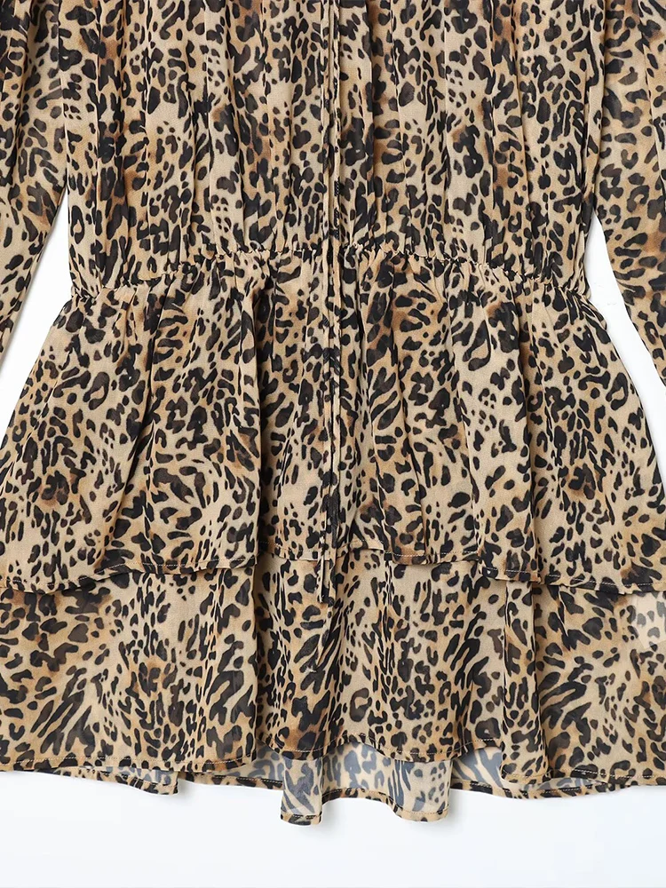 Novo vestido de moda feminina de estilo europeu com enfeites em camadas com estampa animal, elegante e versátil.
