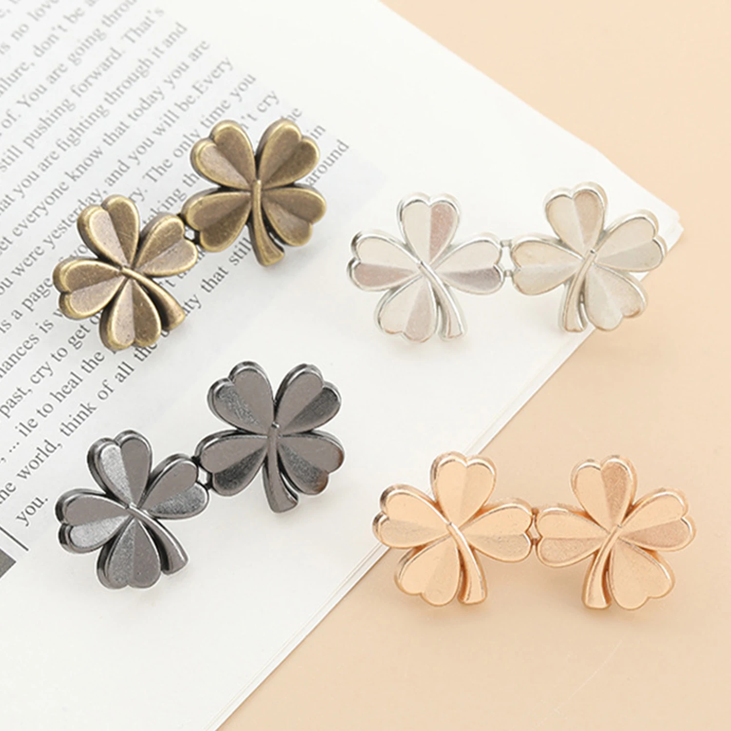 2 Pcs Four Leaf Clover Pants Brooches Buckle Pins Tighten Waist Waist Clip Adjustable Snap Detachable Button For Pants Jeans