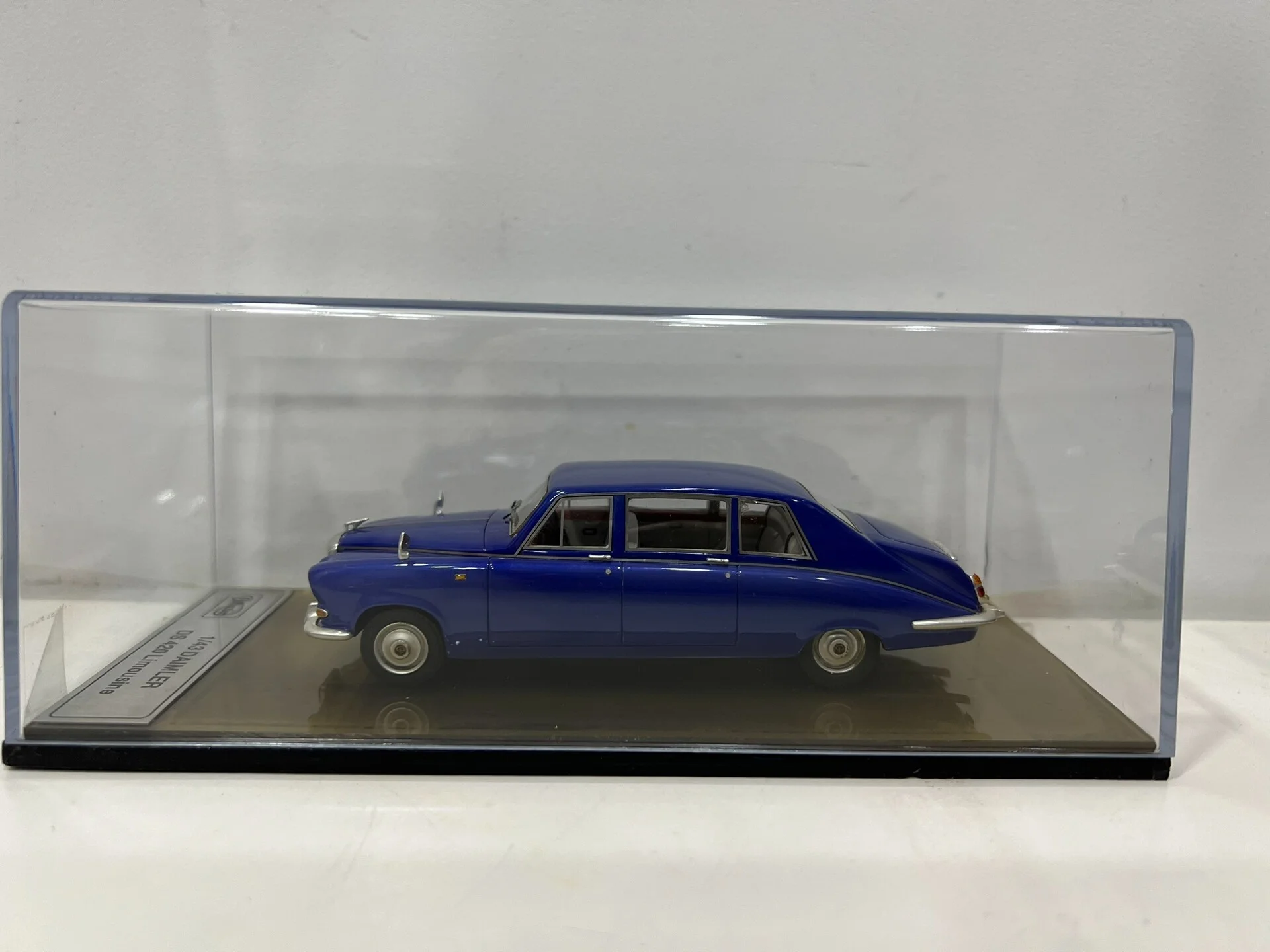

Window Burst Diecast 1/43 Scale Daimler DS Extended Luxury Vintage Car Resin Car Model Collectible Toy Gift Souvenir Display