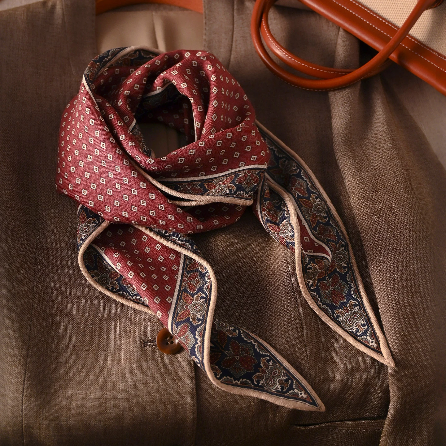 

Элитный брендовый шарф из 70% шерсти и 30% натурального шелка, женские шали, платки, женские фуляры, пашмина, женский хиджаб, бандана, 125*45 см