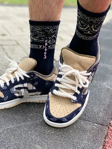 4Pairs Cactus Jack Street Hip Hop Crew Socks for Men Women Cartoon Anime Fashion Funny Novelty Gamers Socks