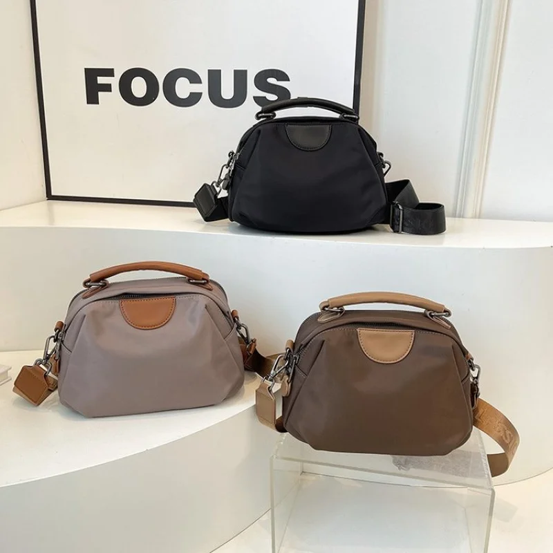 

Famous Designer Leather Women's Crossbody Bag Luxury Brand Fashionable Elegant Modern Vintage Daily Commuter Bag​