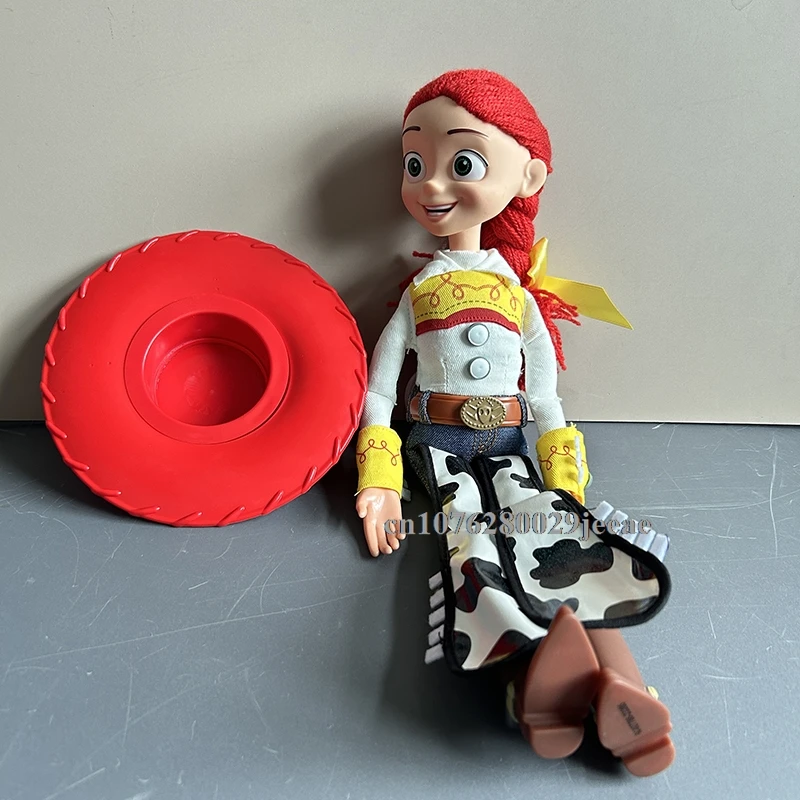 Disney Toy Story 4 Sceriffo parlante Woody Jessie Buzz Cuore rosso Cavallo Cartoon Slinky Dog Parlante Action Figure Doll Regalo di compleanno