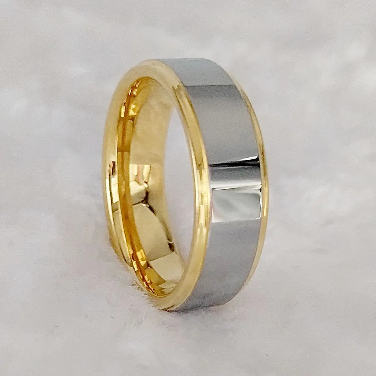 Wholesale High Quality Tungsten Carbide 8mm Mens Wedding Bands Rings Male Boys Fashion Western Designer 18k Gold Plated Jewelry