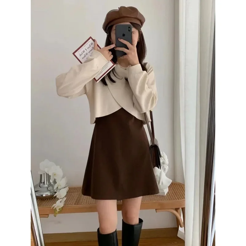 Fashionable Casual Design, Irregular Long Sleeved Hoodie Top, Vest Style Skirt Set, Women's Autumn and Winter New Style Niche