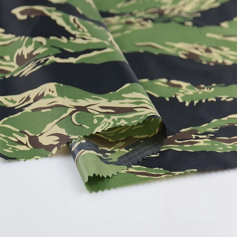 

AOR1 AOR2 MC Snow CP Камуфляжная плед Нейлоновая ткань с защитой от дождя и солнца 70D185GSM, используется для навесов и дождевых чехлов