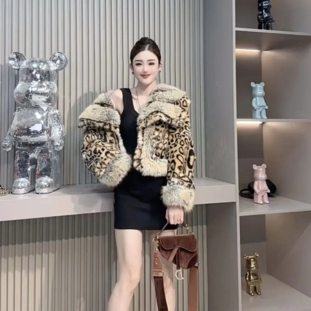 Pelzmantel für Damen, 2025, neue modische Herbst- und Winter-Kurzjacke mit Leopardenmuster