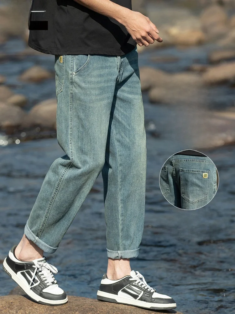 Calça Jeans Masculina TUCANO Woodpecker de Verão, Corte Solto, Perna Reta Fina, Modelo Cone, Comprimento 9/10, em Mistura de ...