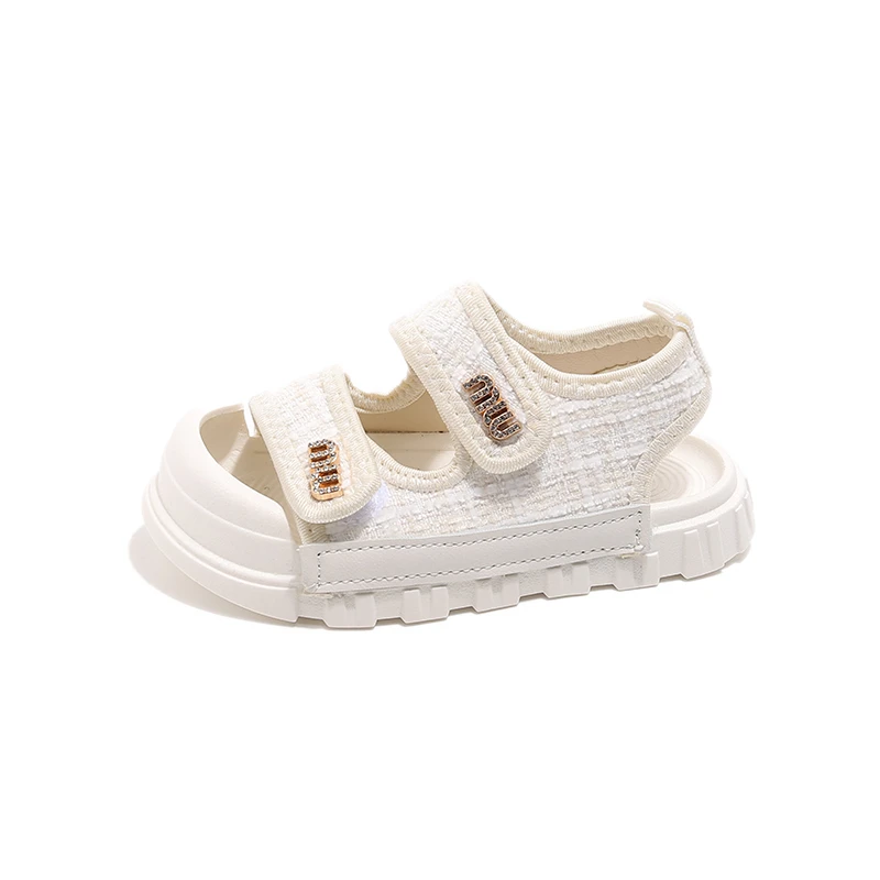 2025 صنادل أطفال أحذية شاطئ صيفية للأطفال الصغار صنادل بناتي صغيرة من حجر الراين موضة أصابع مغطاة مضادة للركلة للفتيات #6