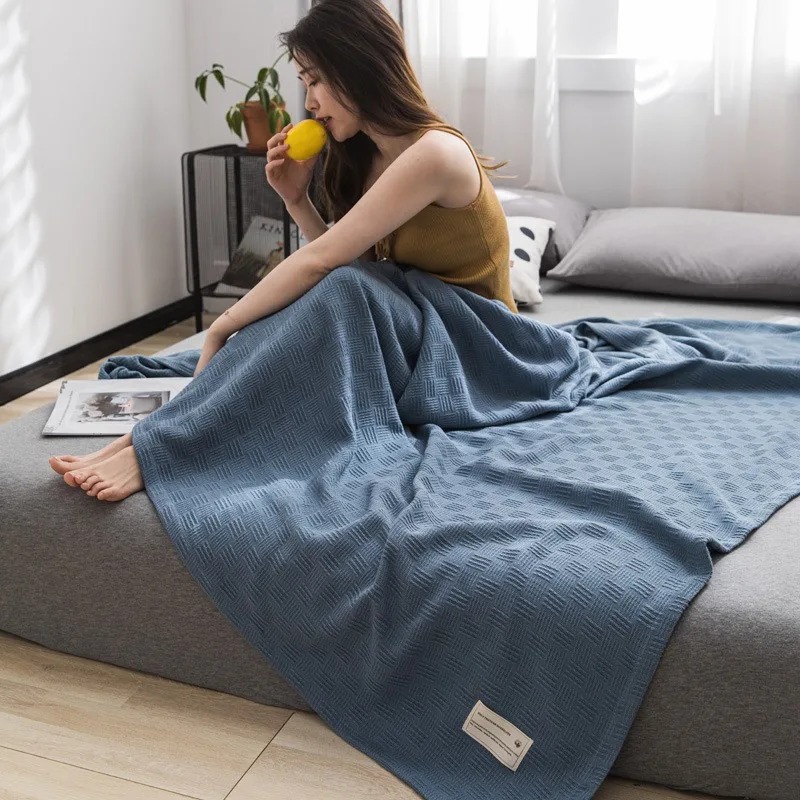 

Blue Thickened Cotton Thread Blanket Summer Thin Air-conditioned Sofa Cover Gauze Towel Quilt Bedspread on The Bed Coral Velvet