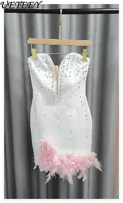 

Sexy Socialite Three-Dimensional Flowers Knitted High-End White Dress Autumn Strapless Deep V-Neck Waist-Cinching Bodycon Dress
