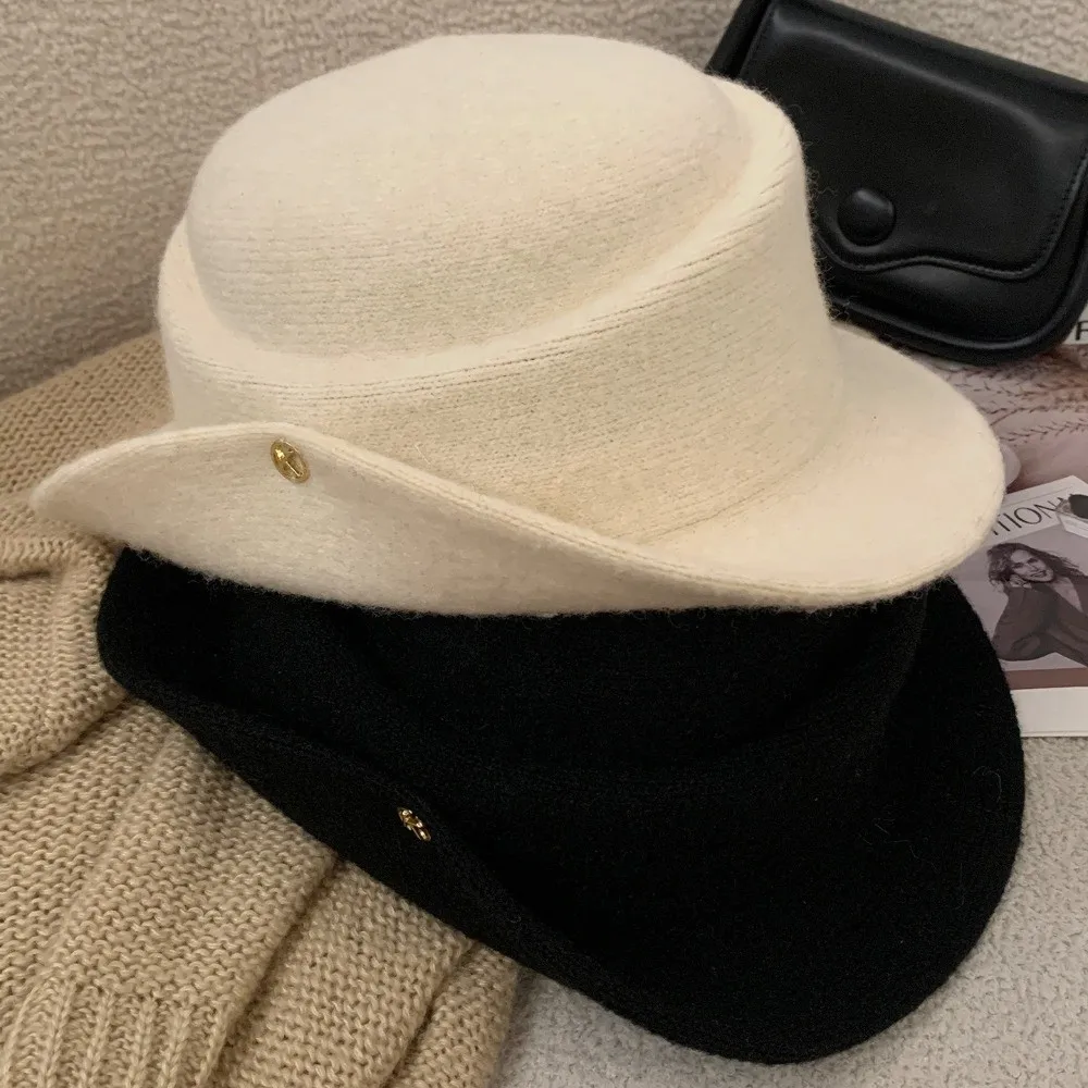 

Elegant Curled Top Hats Solid Color Soft French Beret Winter Warm Velvet Fisherman Hat